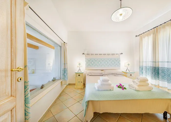 Villa Con Vista Porto San Paolo (Sardinia)